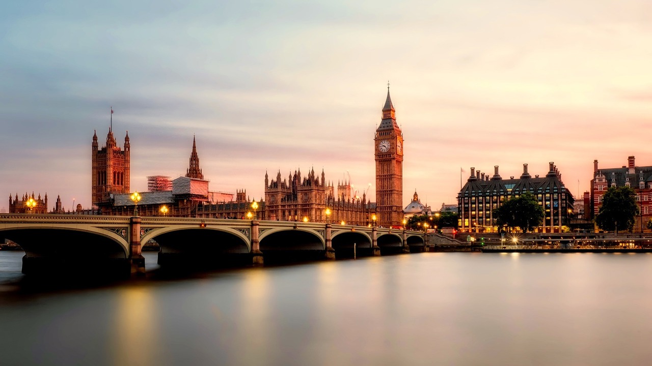 A soft focus image of the Palace of Westminster and Westminster Bridge